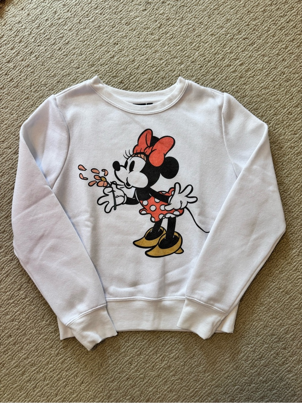 Disney White Crewneck Sweatshirt with Minnie Mouse Graphic and Red Bow
